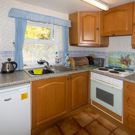 Rosebud Cottage Romantic Cottage For A Couple فيشجارد المظهر الخارجي الصورة
